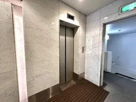 いちご神保町ビルの外観