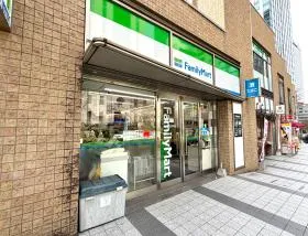 ファミリーマート
