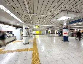 西新宿駅（東京メトロ丸ノ内線）