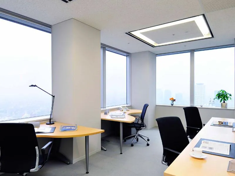 Regus(リージャス)新宿パークタワービジネスセンターの外観写真