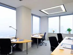 Regus(リージャス)新宿パークタワービジネスセンターの外観