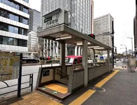 A1出入口（地上）
