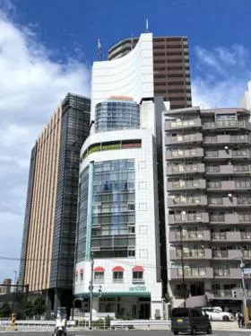 サウスタワーの外観