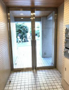 代官山ファーストビルの外観