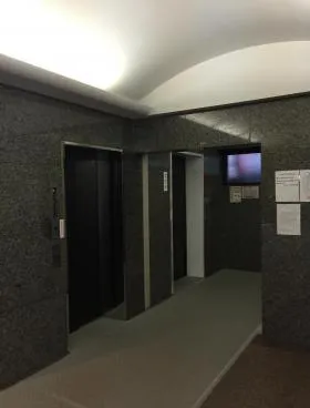 YKBエンサインビルの外観