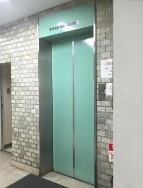 第5東ビルの外観