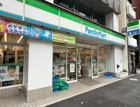 ファミリーマート