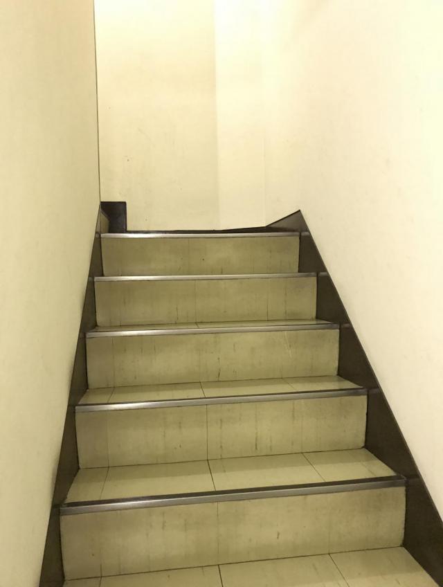 東京都千代田区内神田1