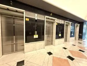 新宿アイランドタワーの外観