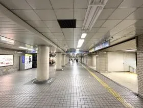 東京メトロ千代田線「新御茶ノ水駅」