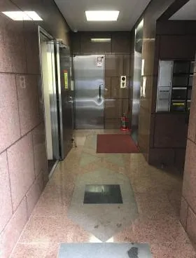 平和MKビルの外観