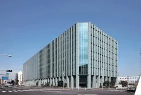 イーストネットビルディングの外観