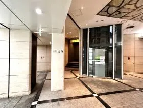 エレベーターor階段で上がる