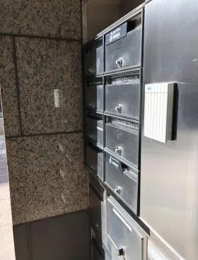 Totsu Biz Axis Akasaka(旧キーストーン赤坂)ビルの外観