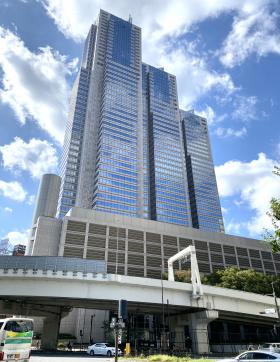 新宿パークタワー