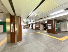 神保町駅（東京メトロ半蔵門線・都営新宿線・都営三田線）