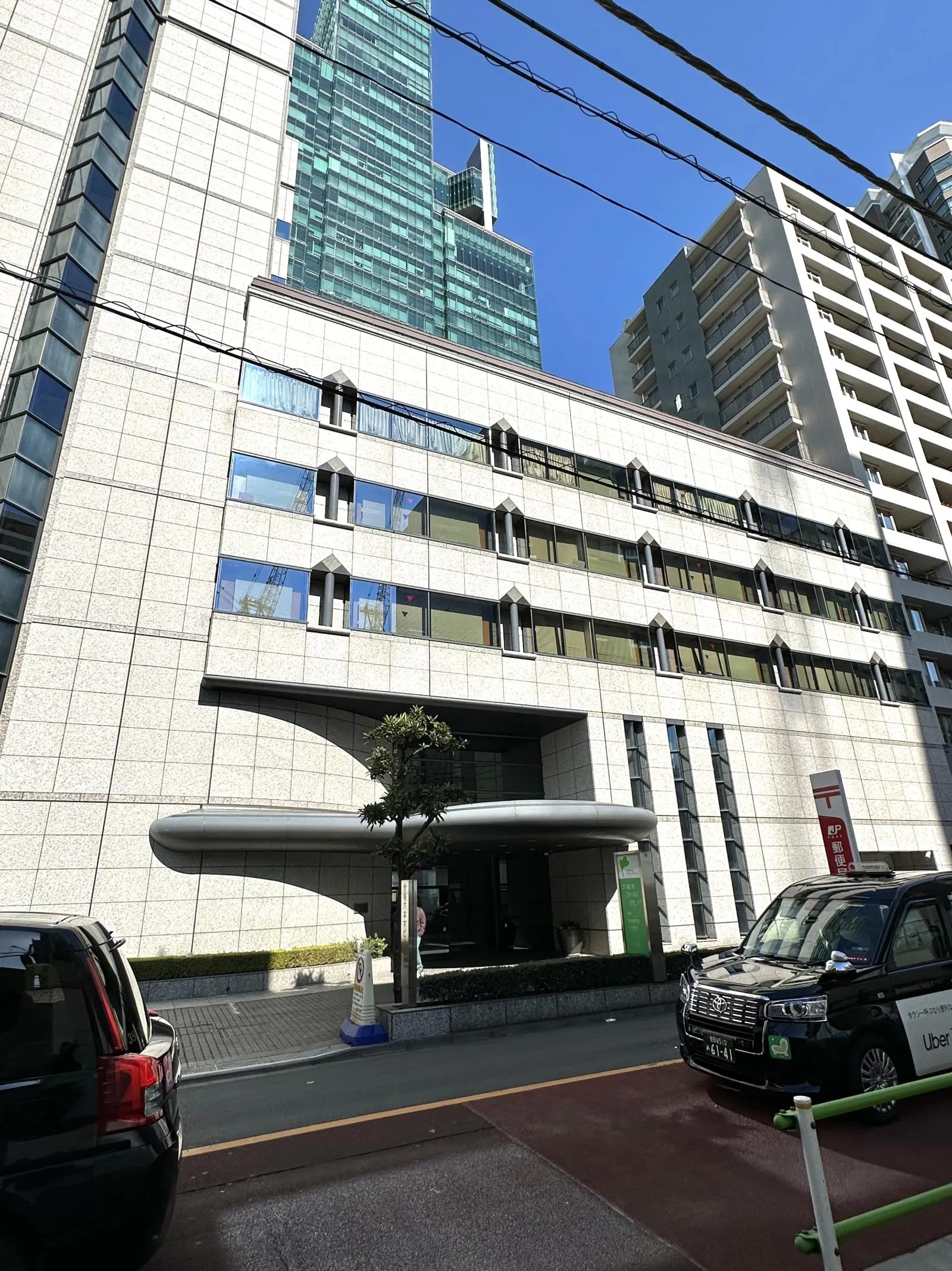 全特六本木(EAST棟)ビルの外観写真