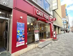 カフェ・ベローチェ
