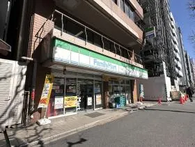 ファミリーマート
