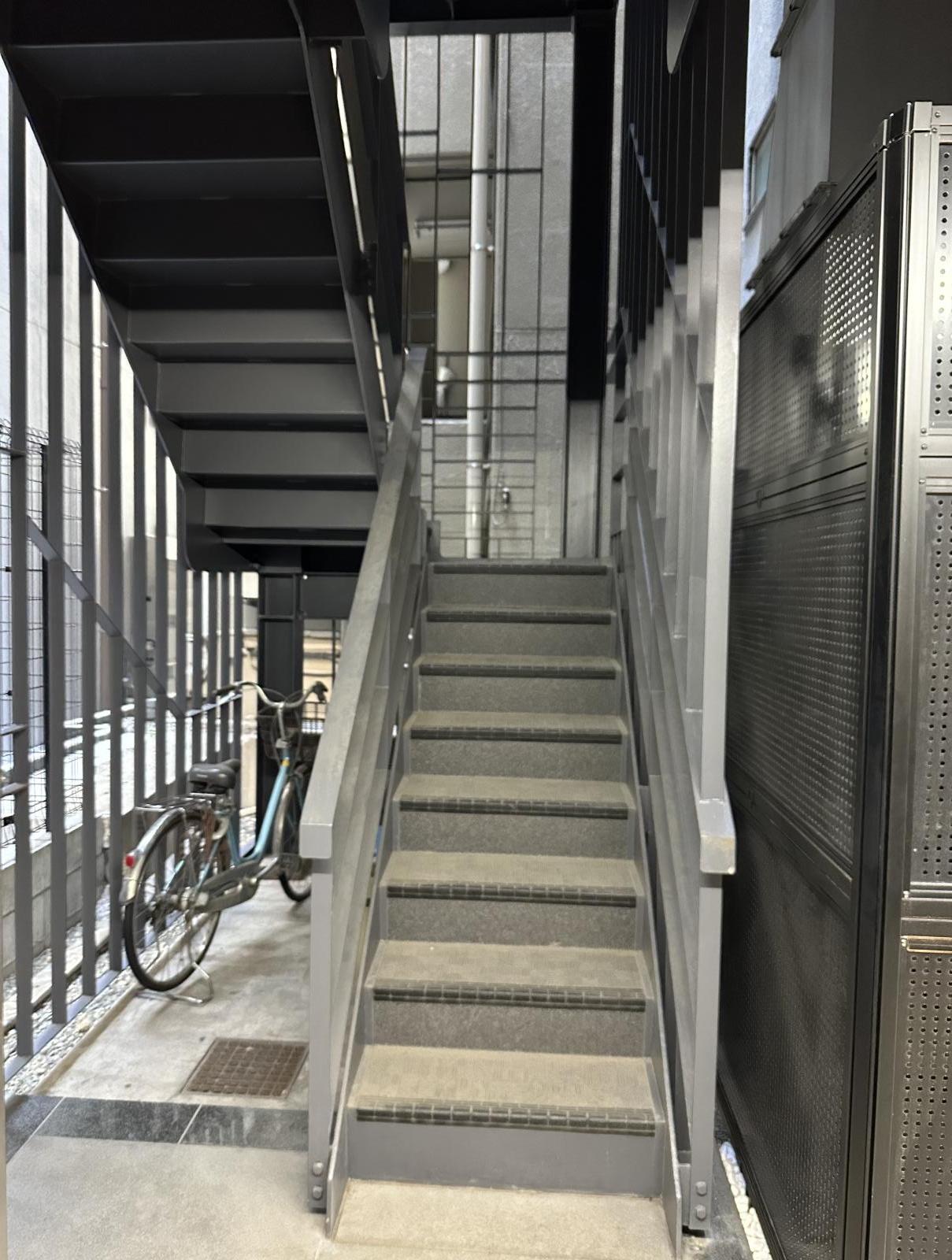 東京都千代田区岩本町