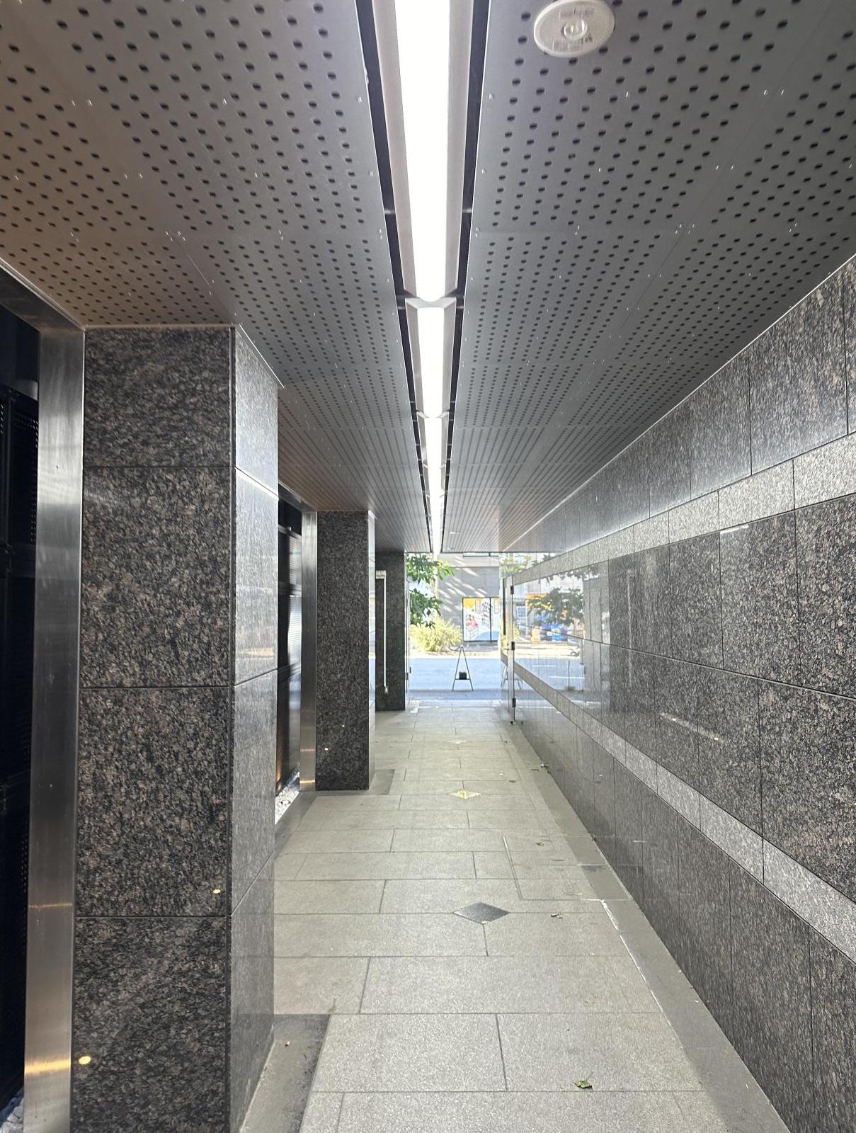 東京都千代田区岩本町