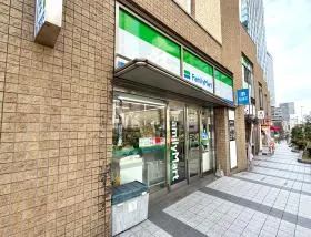 ファミリーマート