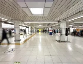 西新宿駅（東京メトロ丸ノ内線）