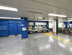 都営大江戸線・都営新宿線・京王新線「新宿駅」※直結