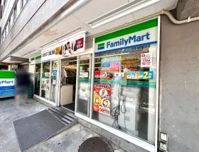 ファミリーマート