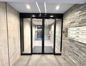 BRICK GATE 茅場町の外観