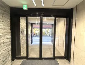 BRICK GATE 茅場町の外観