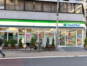 ファミリーマート