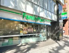 ファミリーマート