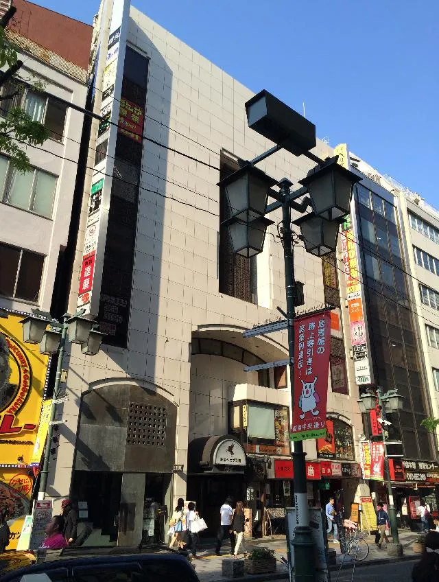 新宿ペガサス館の外観写真