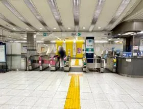 四ツ谷駅（東京メトロ南北線）