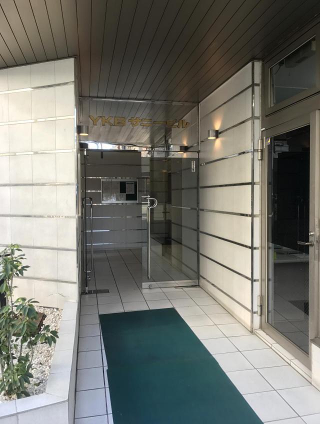 東京都新宿区四谷4