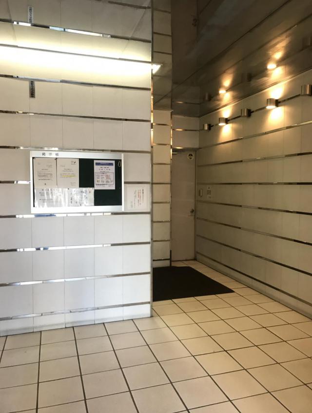 東京都新宿区四谷4
