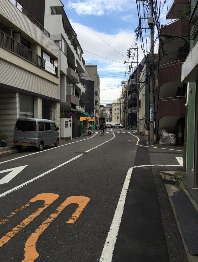 東京都新宿区早稲田鶴巻町