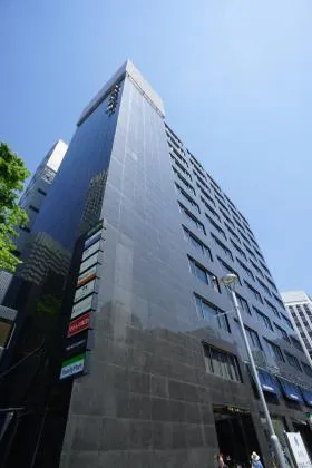 西新宿室町ビル(旧:新宿ホウライ)の外観