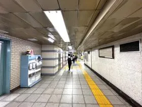 東京メトロ 日比谷線・丸ノ内線・千代田線 「霞ケ関」駅