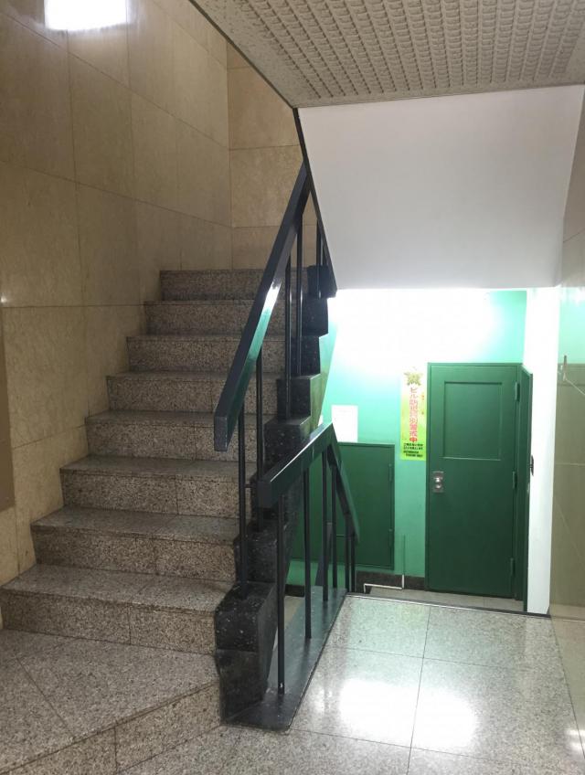 東京都中央区銀座1