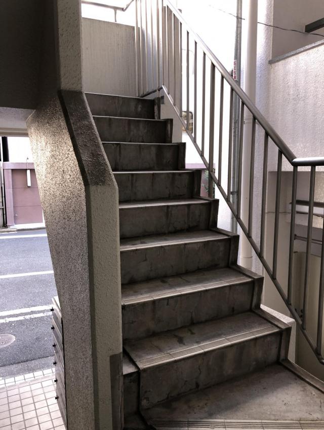 東京都千代田区神田錦町
