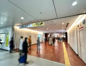 ビルと直結している