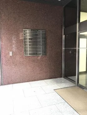 タカセビル本館の外観