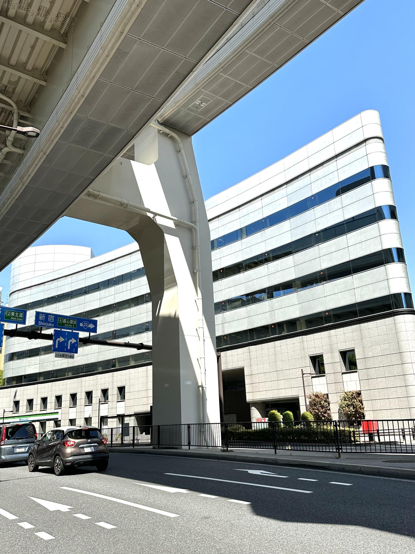 東京都渋谷区代々木4