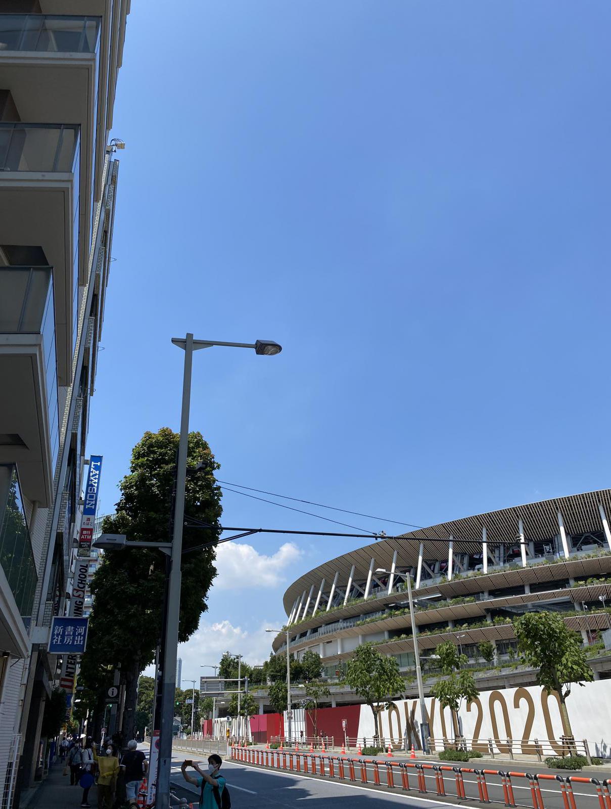 東京都渋谷区千駄ヶ谷2