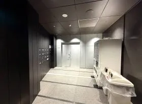 フロンティア代々木(旧代々木コミュニティ)の外観