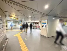 日本橋駅（東京メトロ銀座線・東西線・都営浅草線）
