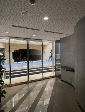 麹町秀永ビルの外観