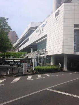 千葉駅前ビルの外観